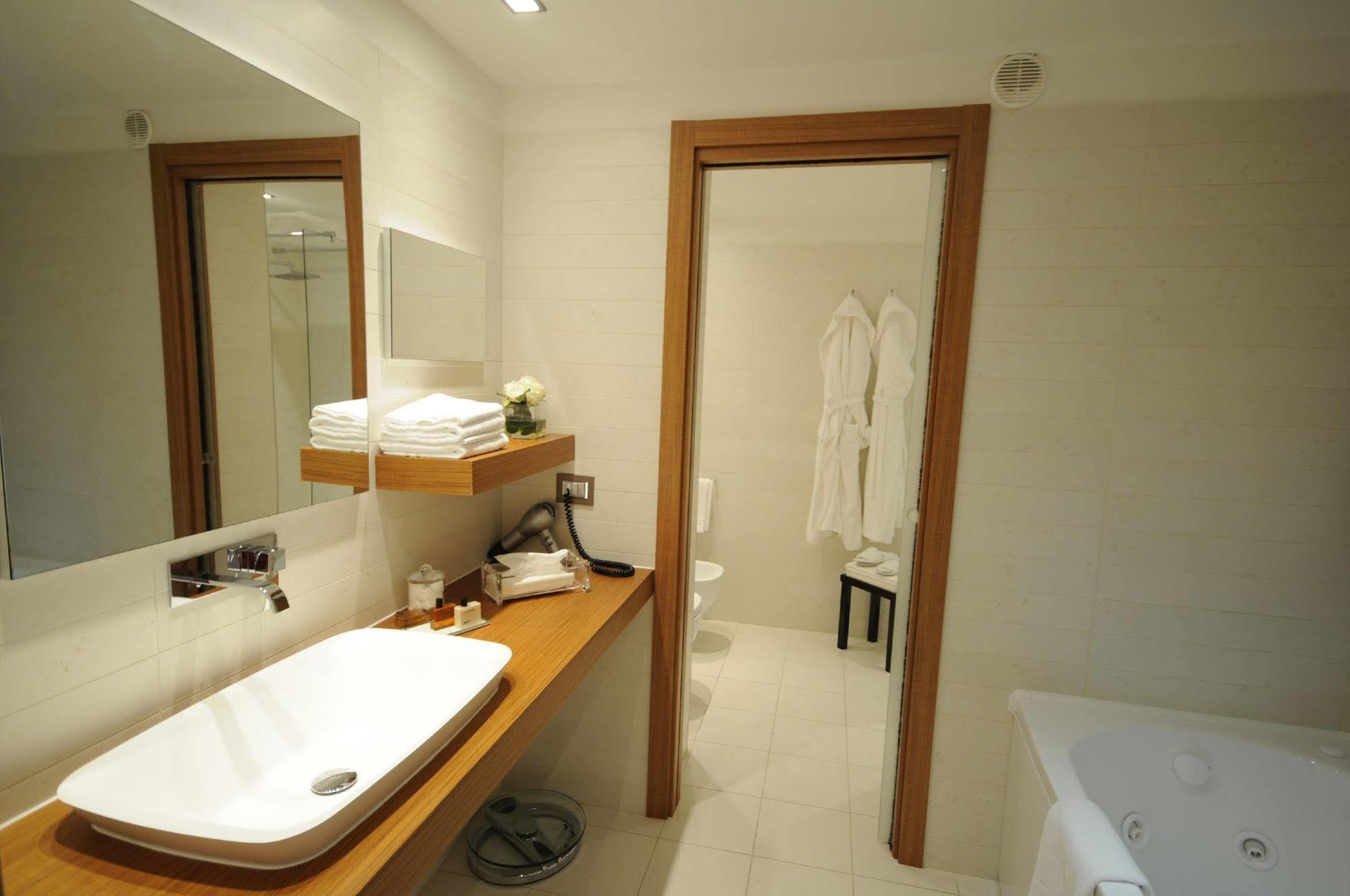 Pugnochiuso Resort - Hotel Del Faro 外观 照片